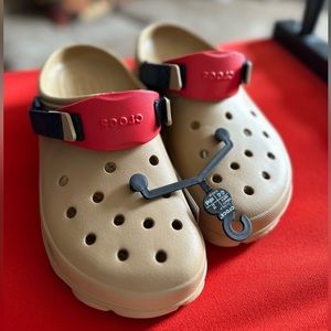 CROCS never looked this fancy! It’s classic all terrain unisex clogs.